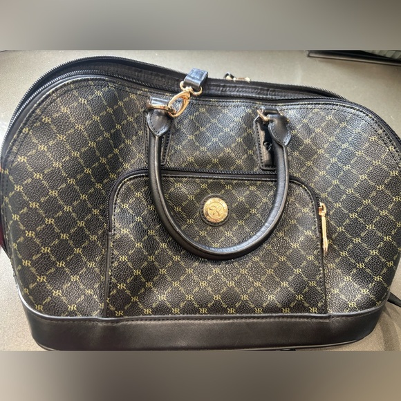 Rioni Handbags - Rioni satchel EUC